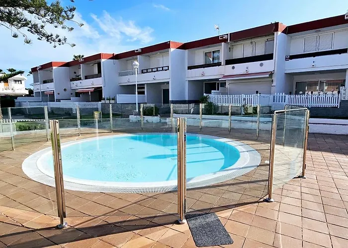 Nyaraló Hdfm Collection - Royal Marine