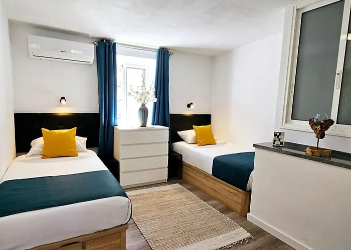 Hdfm Collection - Royal Marine Nyaraló